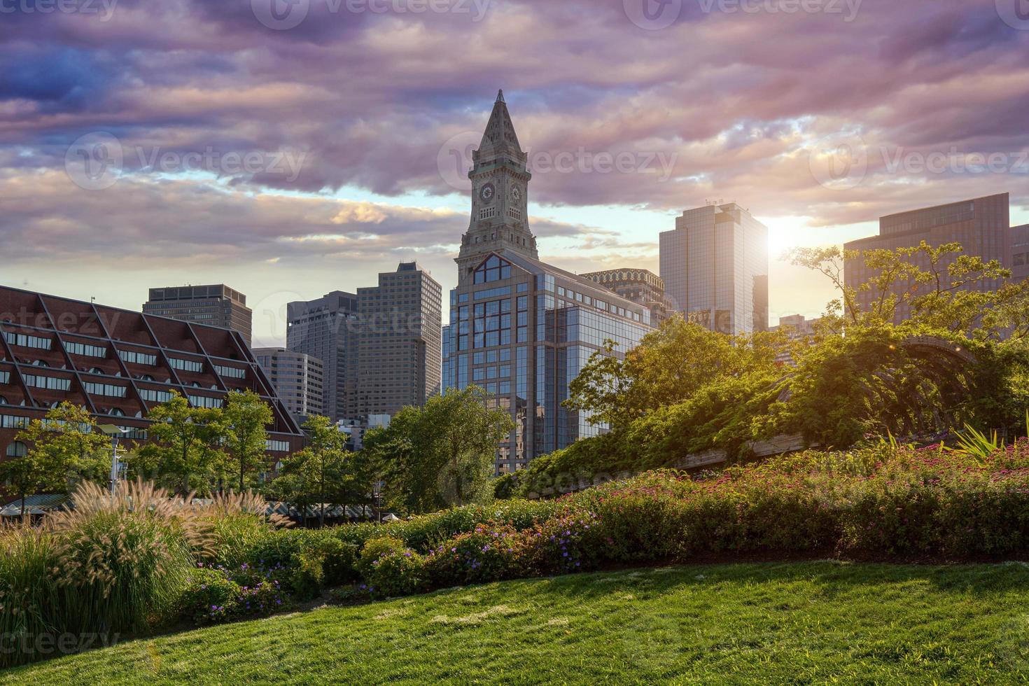 het schilderachtige financiële district van de binnenstad van Boston en de skyline van de stad foto