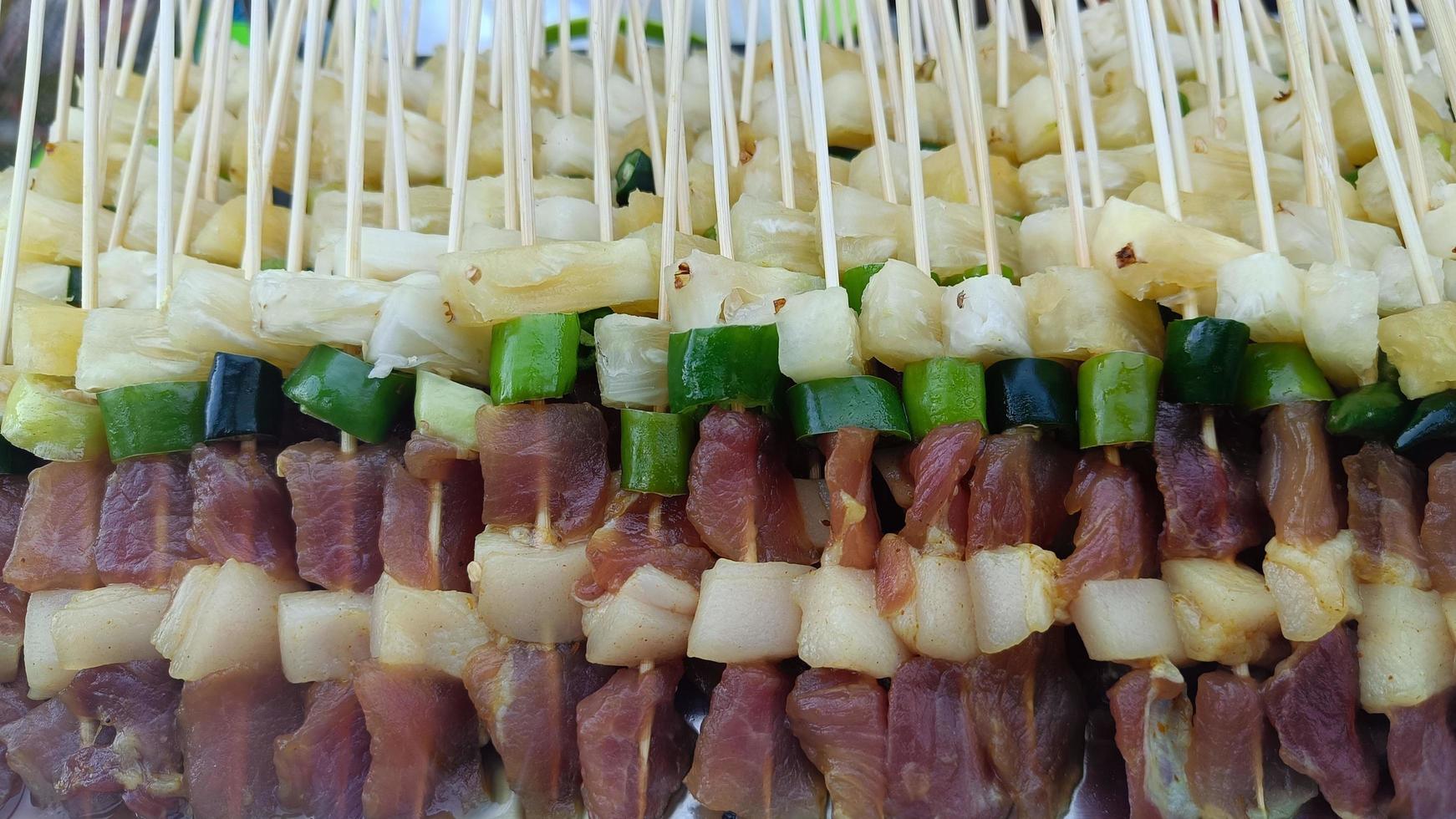 varkensspiesjes bbq om Thais streetfood heerlijk te grillen foto