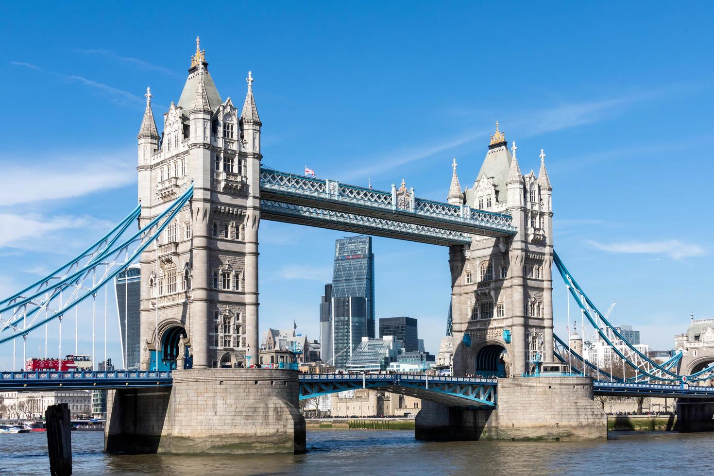 london, uk, 2015. uitzicht op tower bridge foto