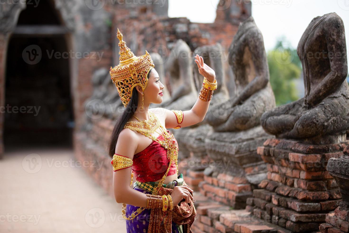 thai kostuum jurk mooie vrouwen, kostuum thaise stijl in thailand foto
