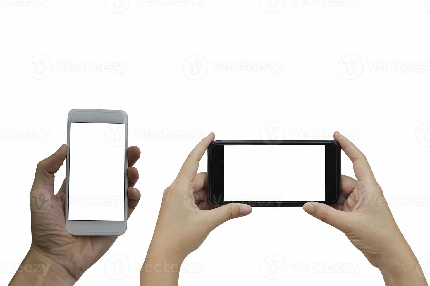 hand met smartphone met wit leeg scherm op witte achtergrond. foto