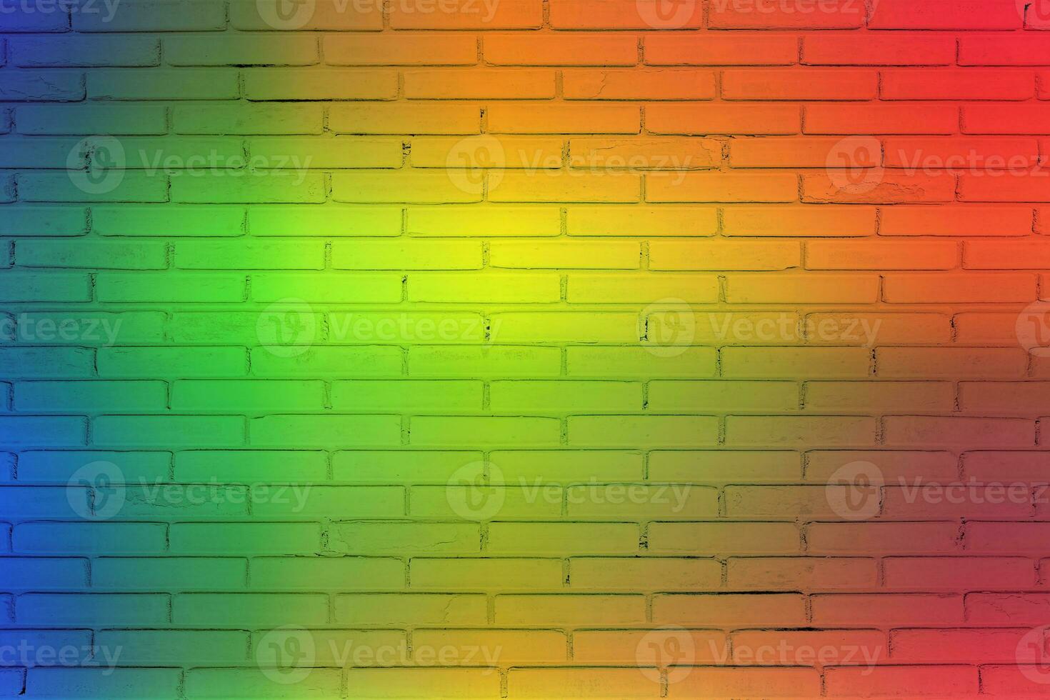 gekleurde regenboog van grunge muur achtergrond. idee van kleurrijk geschilderde oude vintage grungy bakstenen muur textuur. foto