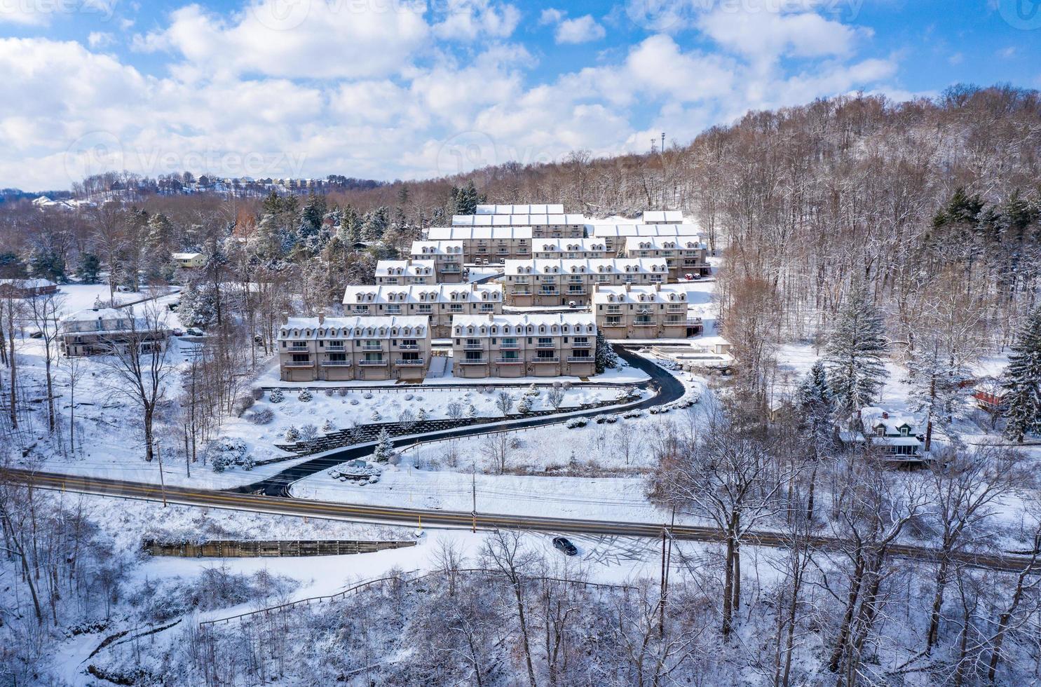 vooruitzichten bij cheat Lake in de wintersneeuw in Morgantown foto