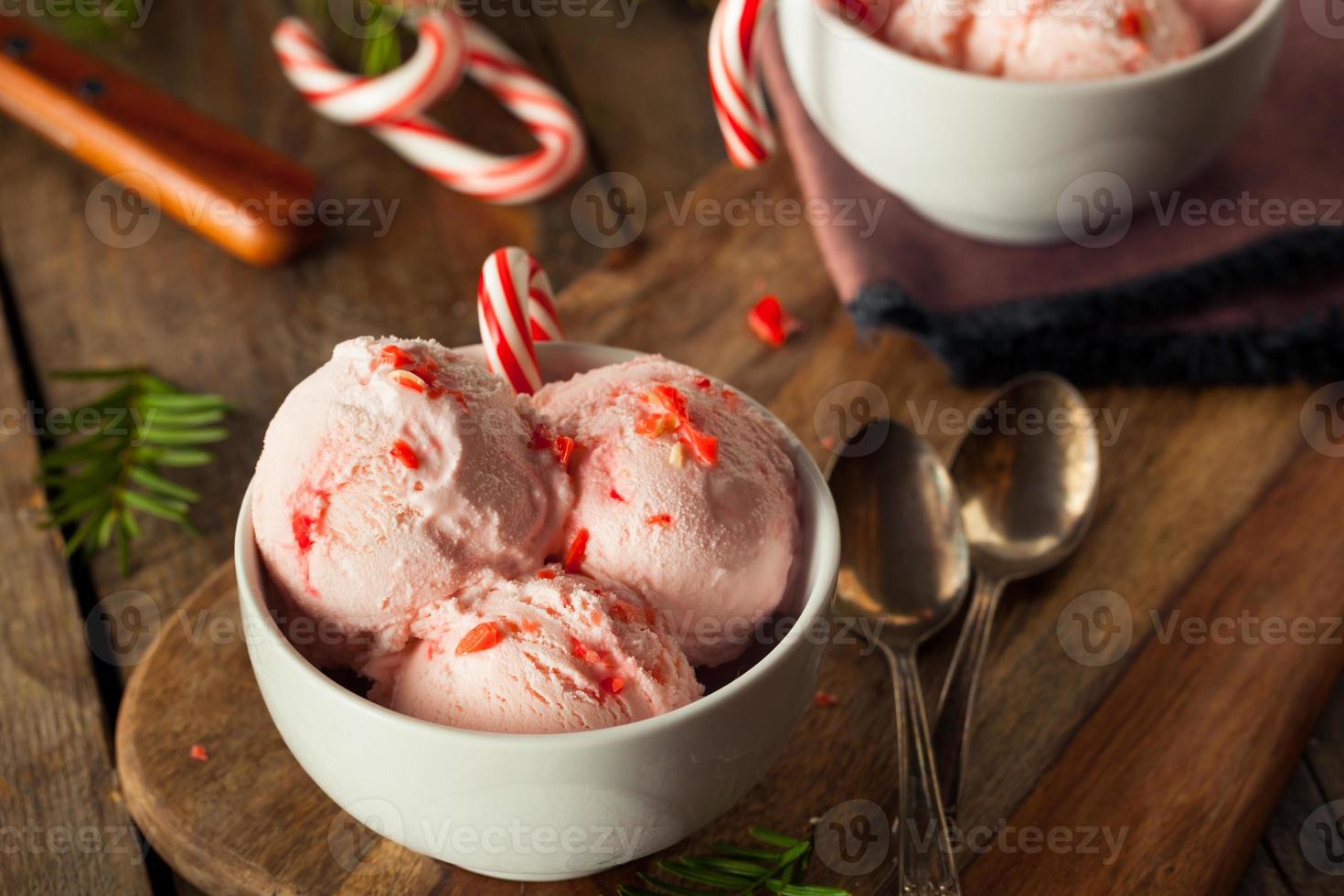 zelfgemaakte pepermunt snoepgoed ijs foto