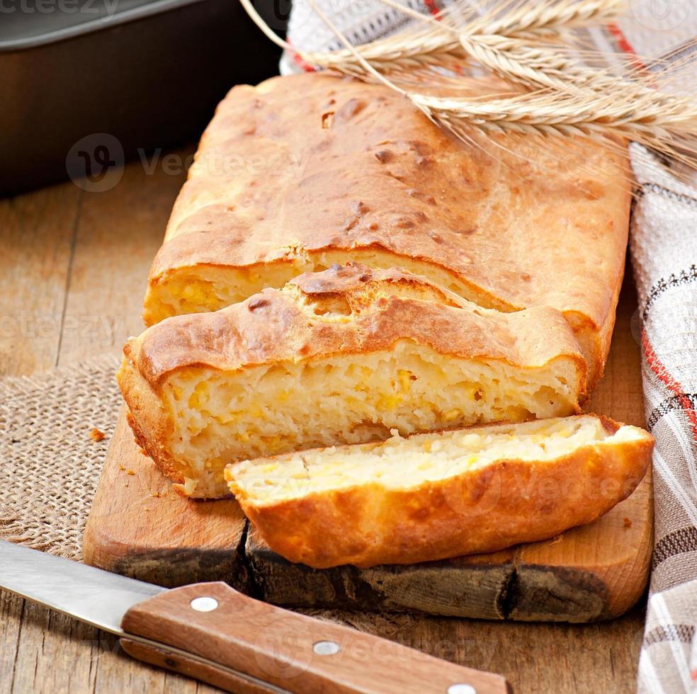 zelfgemaakt kaasbrood foto