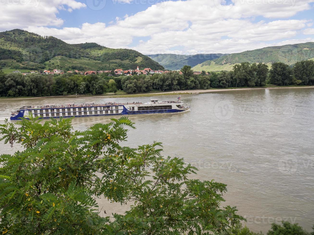 de rivier de Donau in oostenrijk foto