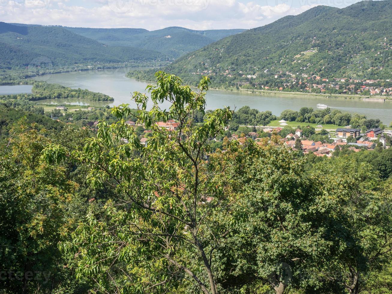 esztergom stad in hongarije foto