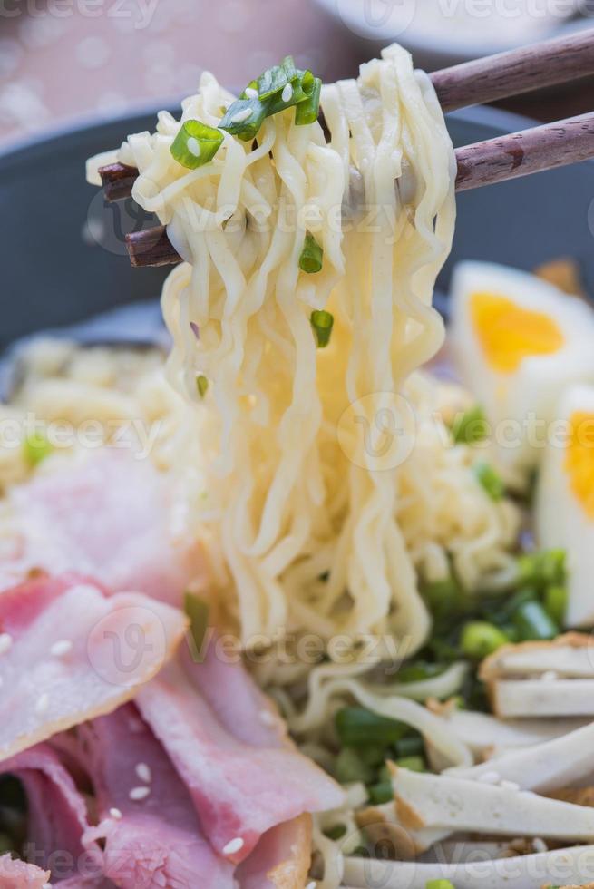 Aziatisch eten Japanse ramen noodle foto