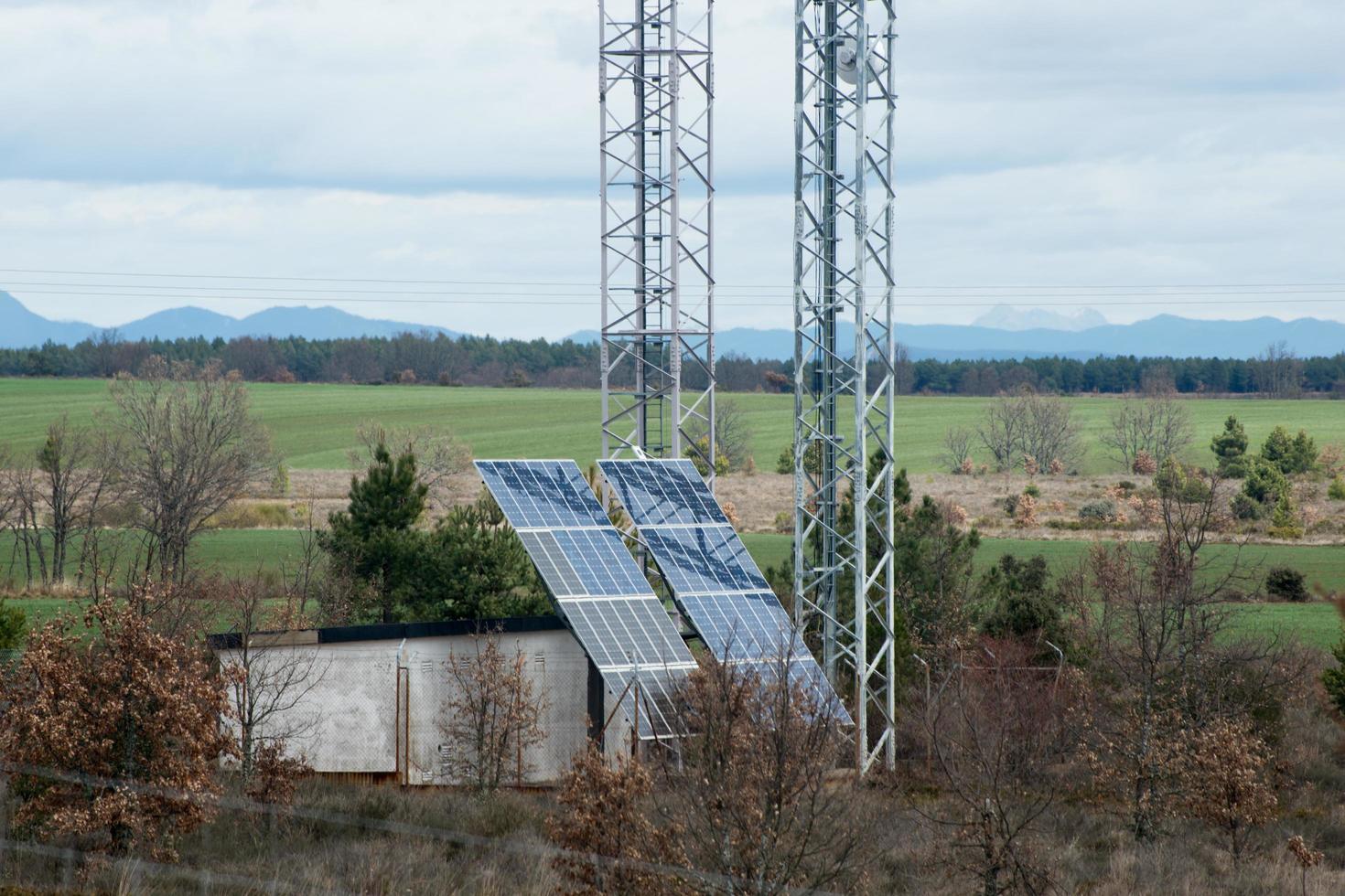 hoog rendement sunpower zonnepaneel voor thuissysteem elektriciteit, spanje platteland foto
