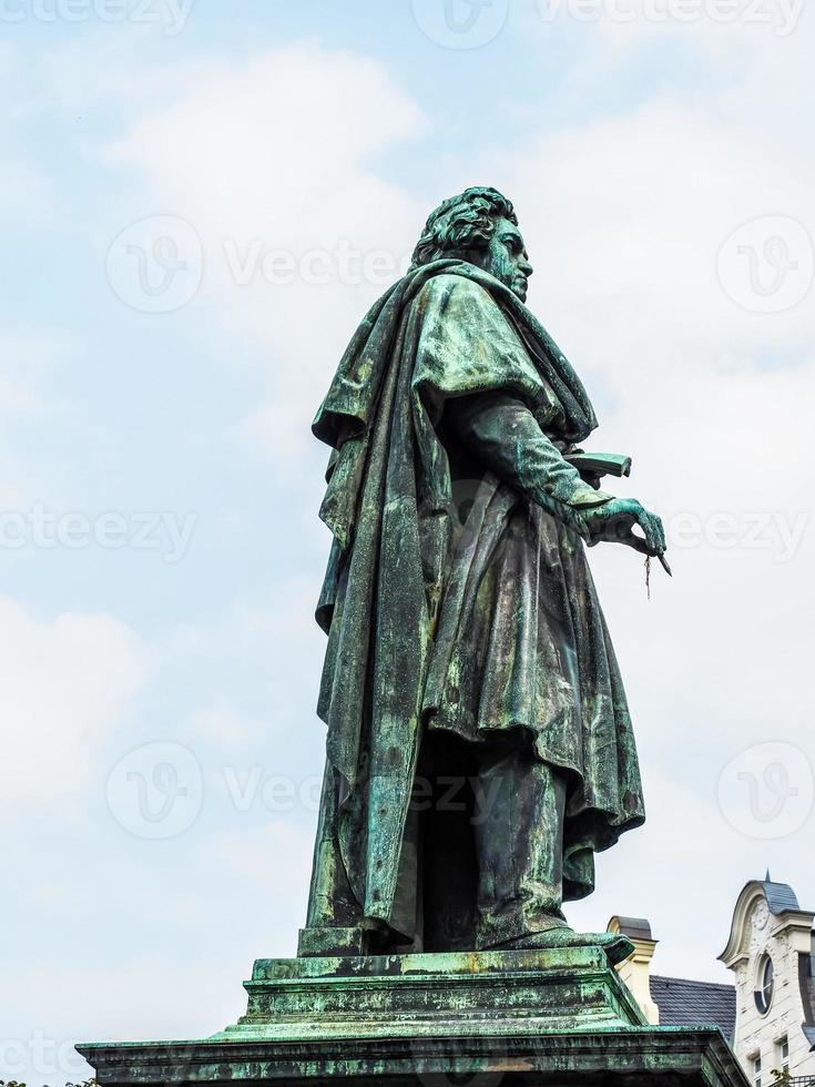 hdr beethoven denkmal 1845 in bonn foto