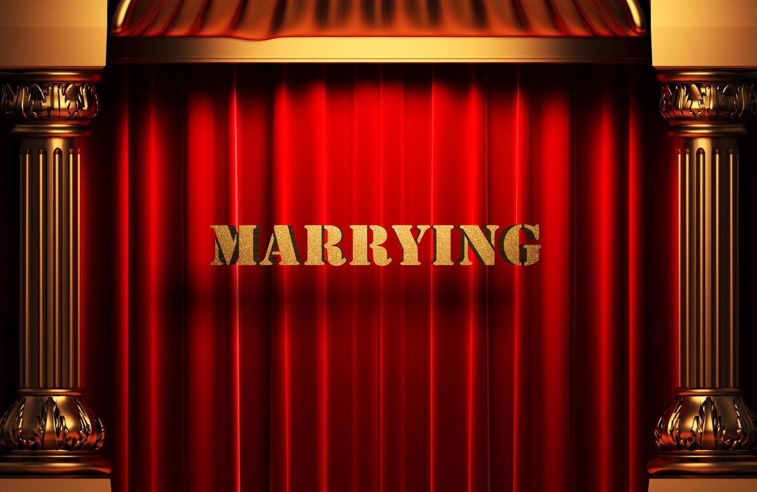 trouwen met gouden woord op rood gordijn foto