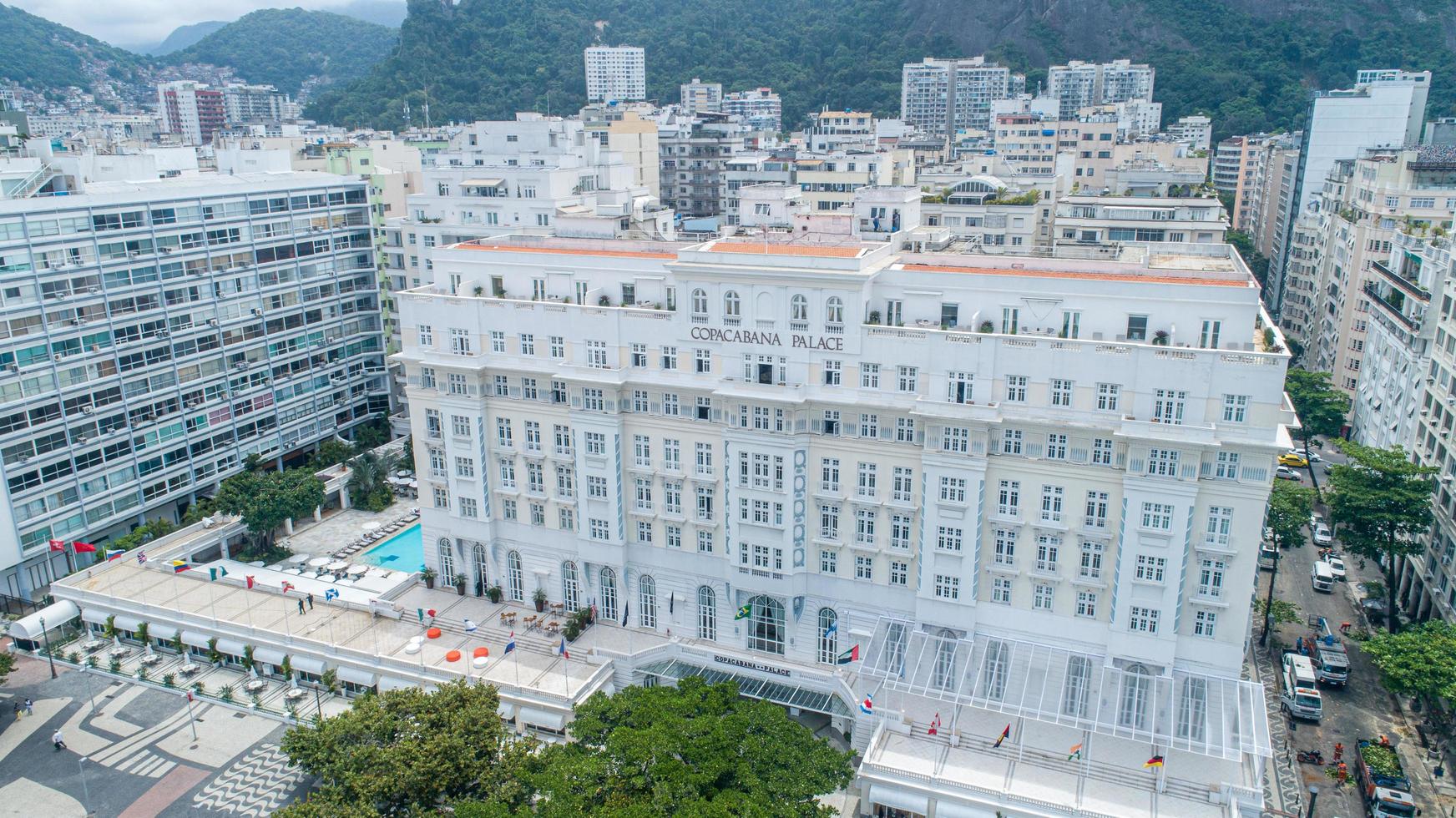 Rio de Janeiro, Rio de Janeiro, Brazilië, circa oktober 2019 luchtfoto van Copacabana Palace Hotel in Rio de Janeiro, Brazilië foto