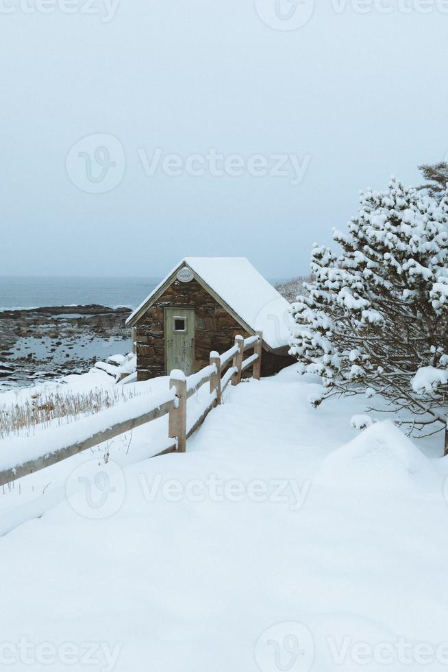 bouwen in een winterlandschap foto