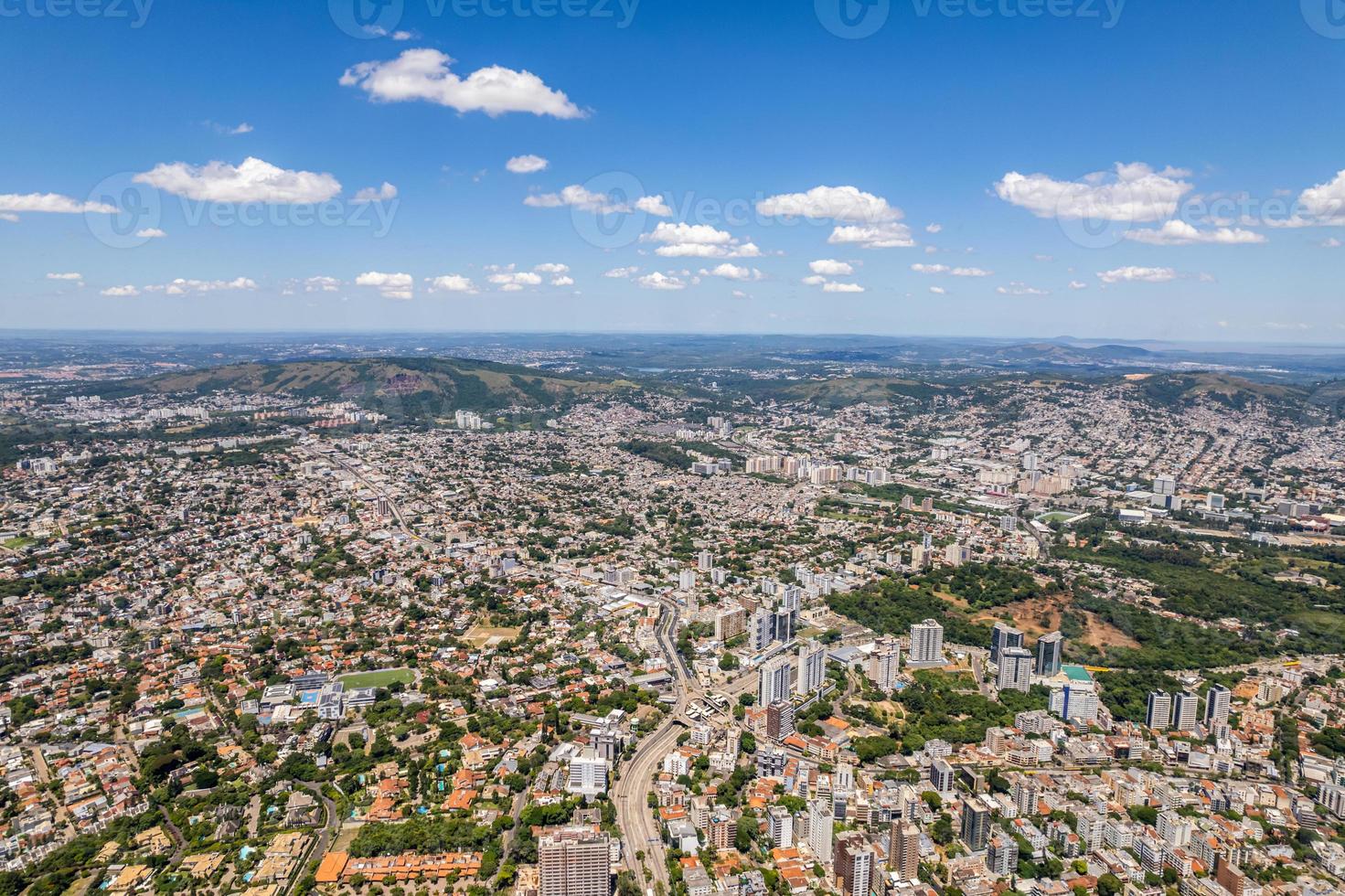 luchtfoto van porto alegre, rs, brazilië. luchtfoto van de grootste stad in het zuiden van brazilië. foto