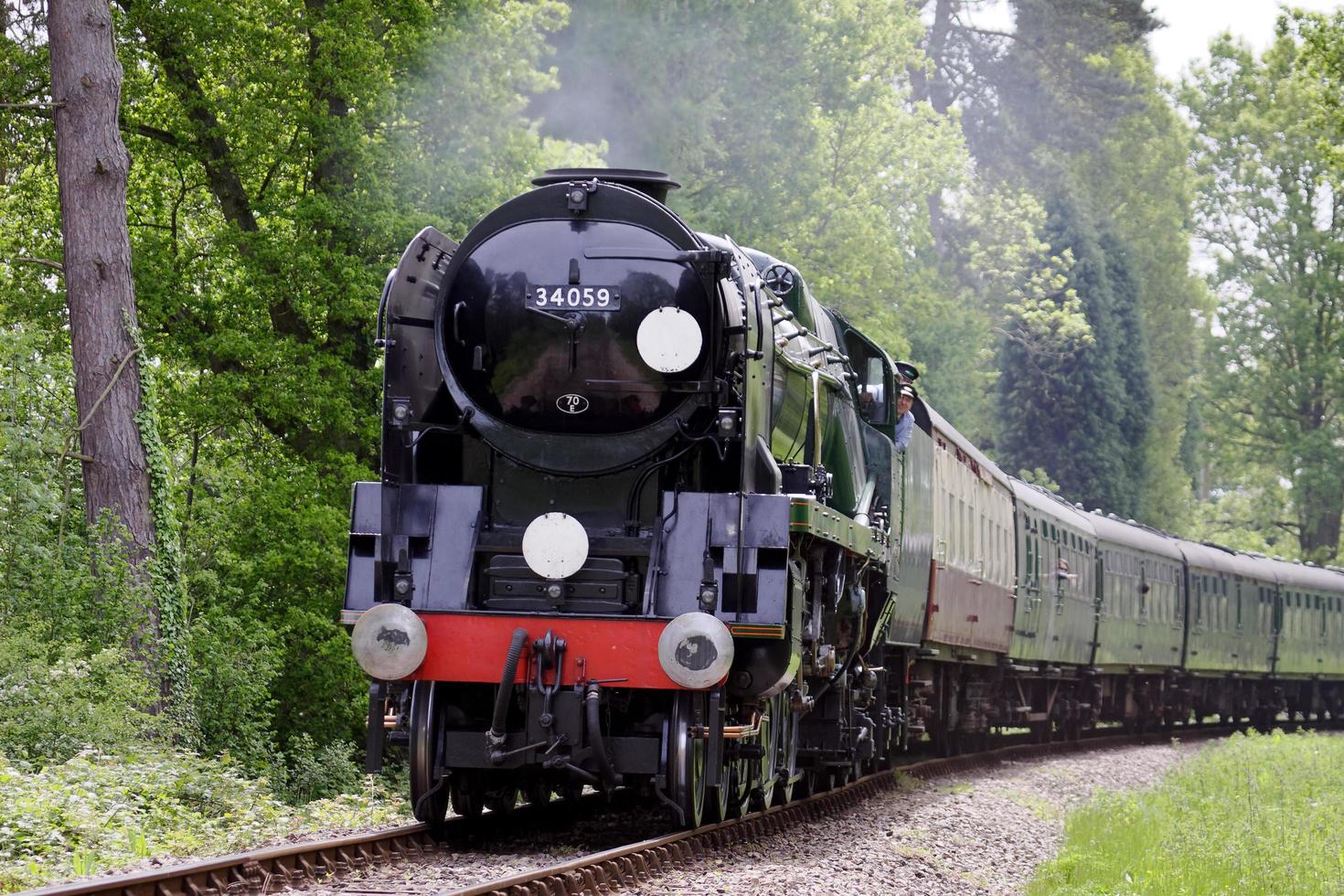 kingscote, sussex, uk, 2009. herbouwd bulleid light pacific no. 34059 foto