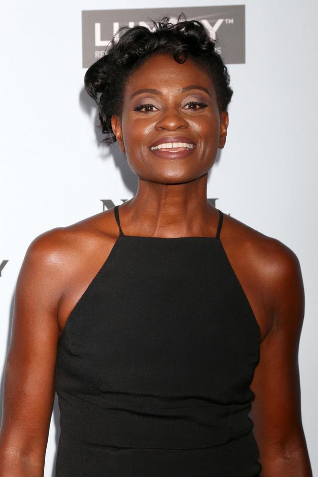 los angeles 12 aug, adina porter bij de make-up artist en hair stylists guild receptie in het cal mare restaurant in het beverly center op 12 augustus 2018 in los angeles, ca foto