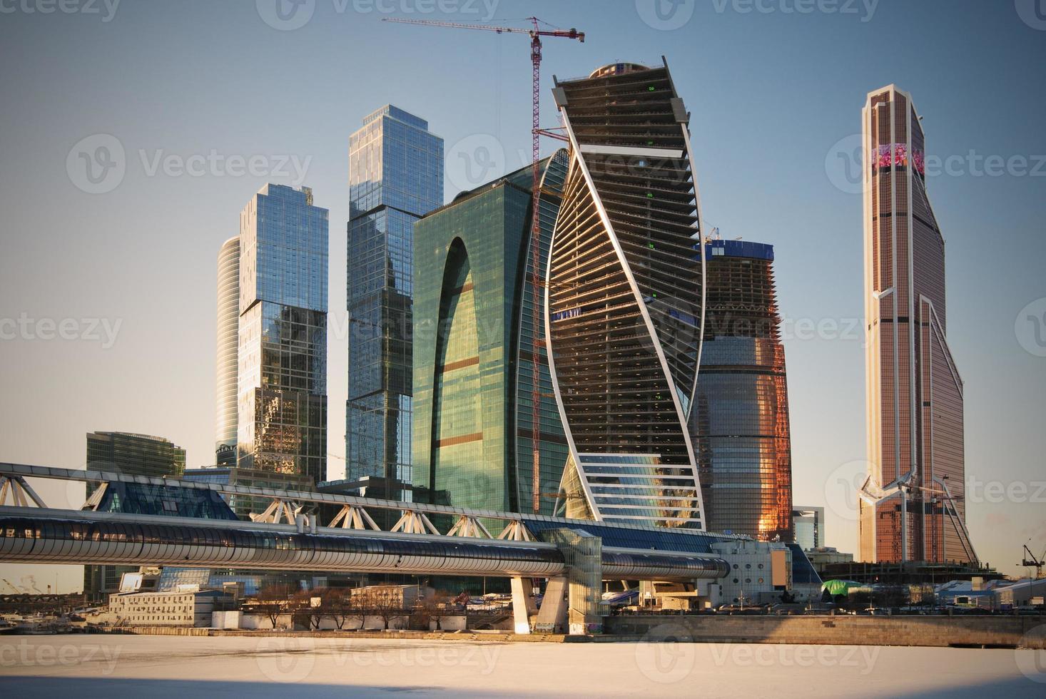 Moskou City Business Center in de winter foto