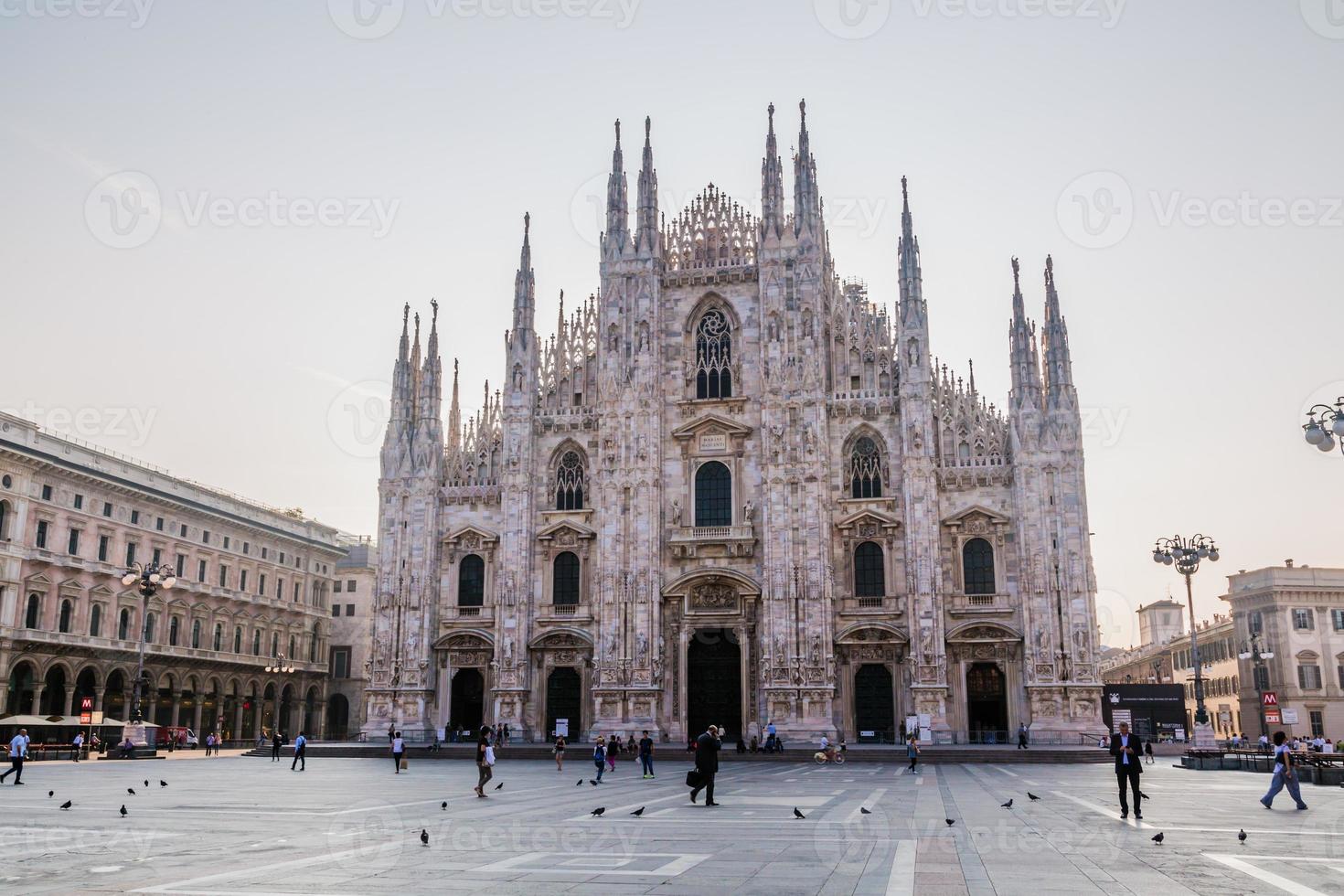 de kathedraal in het centrum van Milaan foto