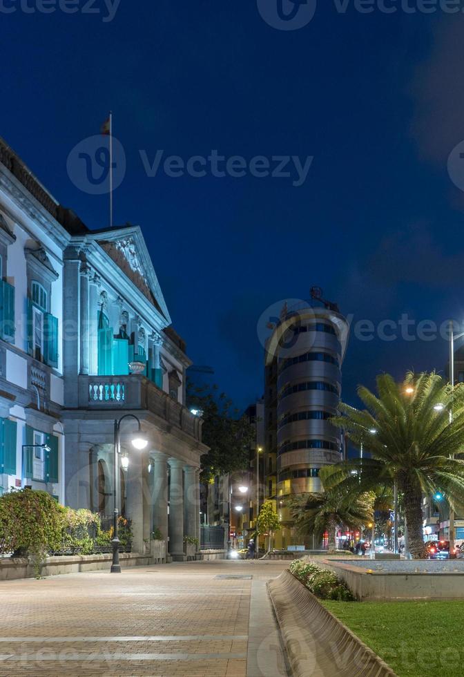 straten van Las Palmas, Canarische Eilanden 's nachts foto