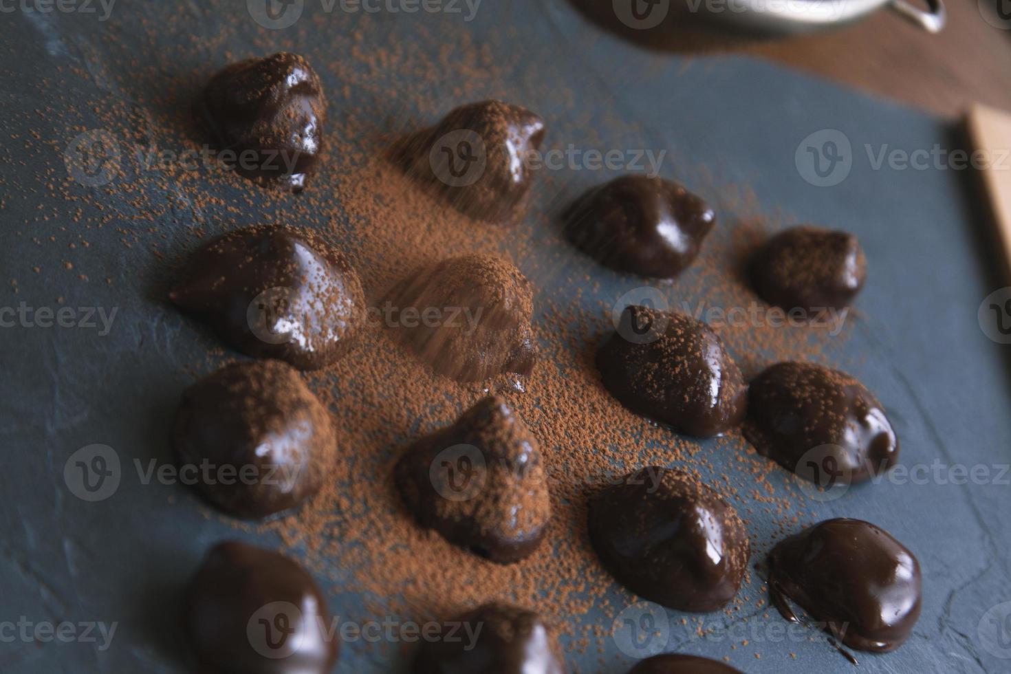 chocolade truffels foto