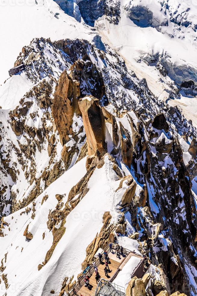 besneeuwde bergen chamonix, mont blanc, haute-savoie, alpen, frankrijk foto