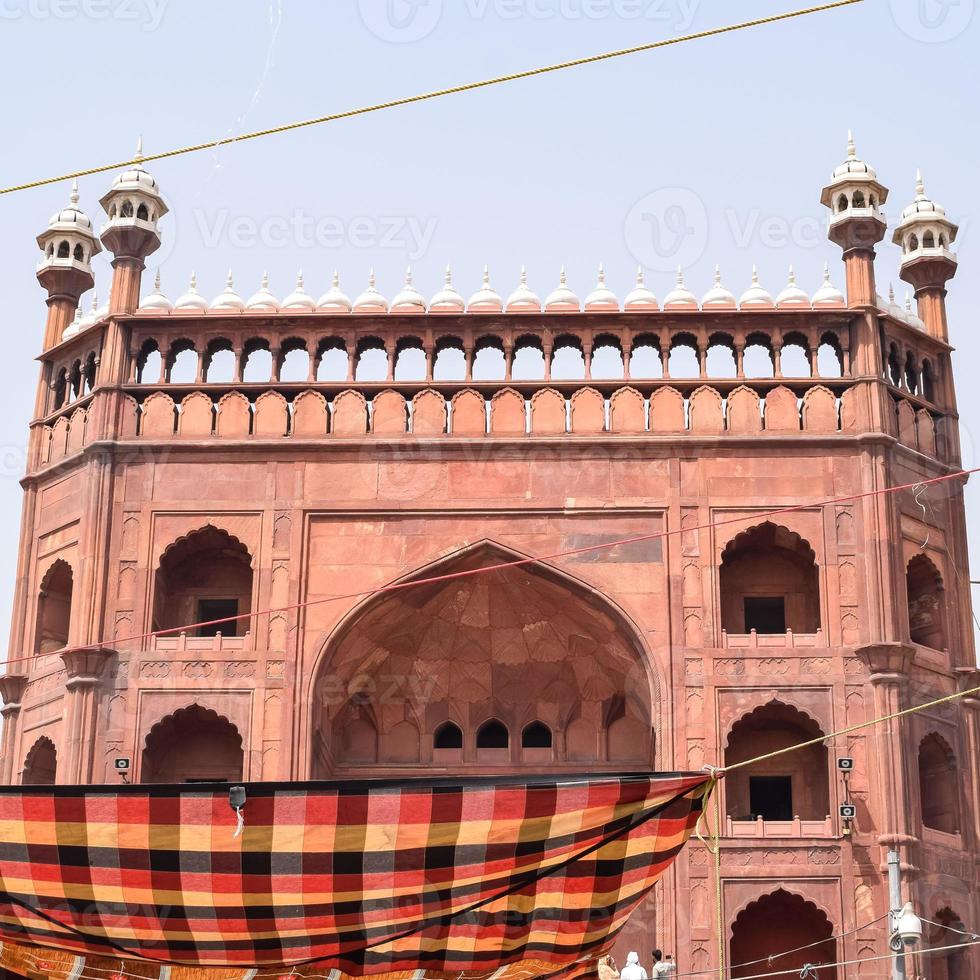 architectonisch detail van jama masjid moskee, oud delhi, india, de spectaculaire architectuur van de grote vrijdag moskee jama masjid in delhi 6 tijdens ramzan seizoen, de belangrijkste moskee in india foto