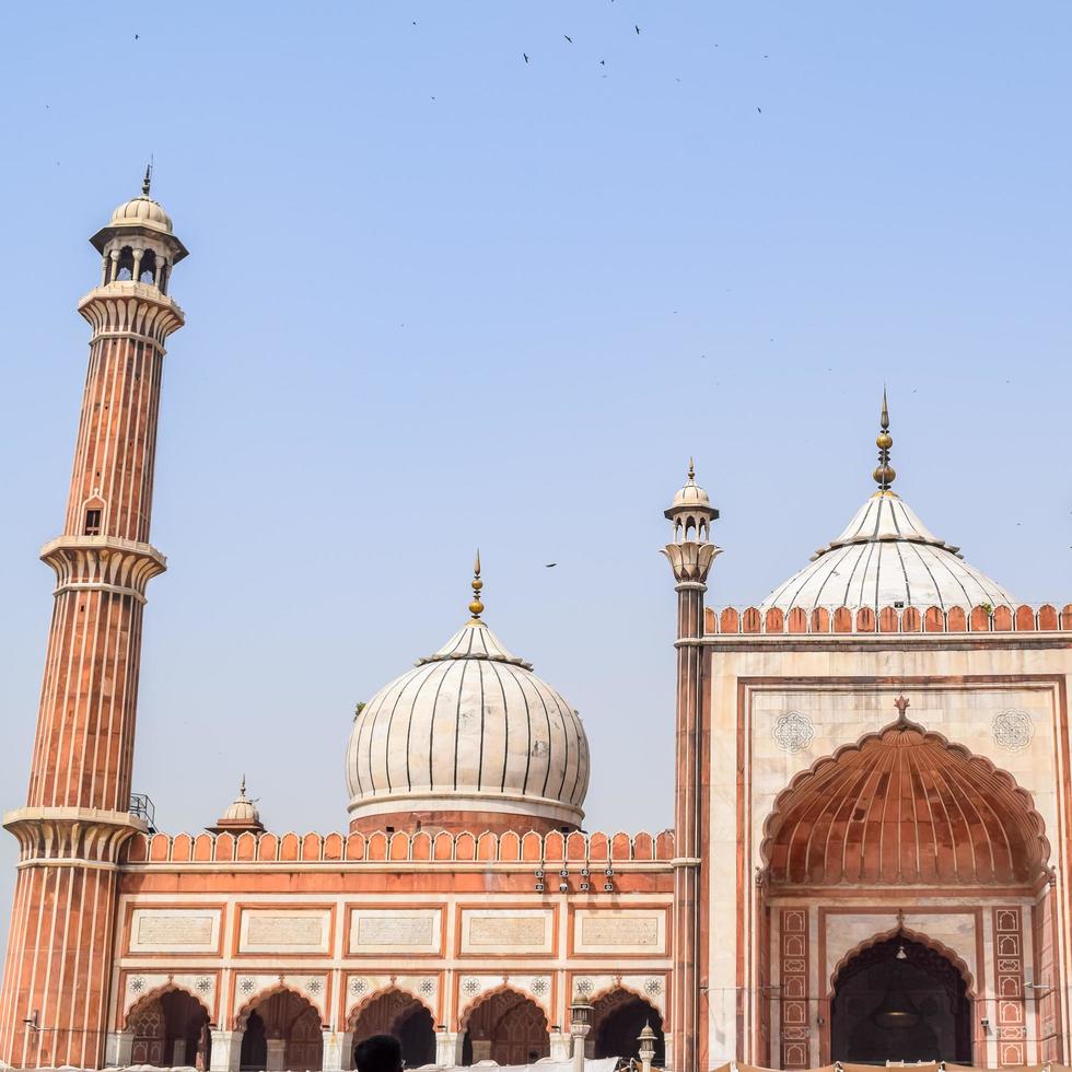 de spectaculaire architectuur van de grote vrijdag moskee jama masjid in delhi tijdens ramzan seizoen, de belangrijkste moskee in india, jama masjid moskee, oude stad van delhi 6, india foto