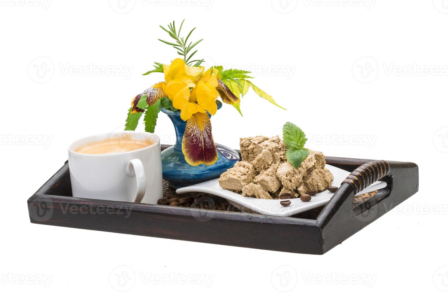 koffie met zonnebloemhalva foto