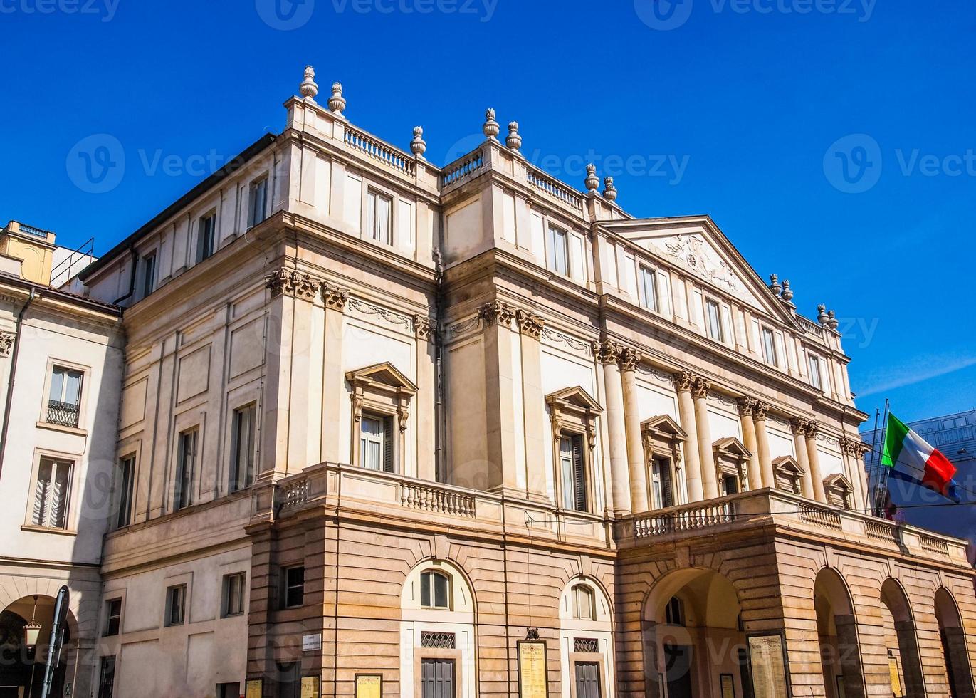 hdr teatro alla scala milan foto