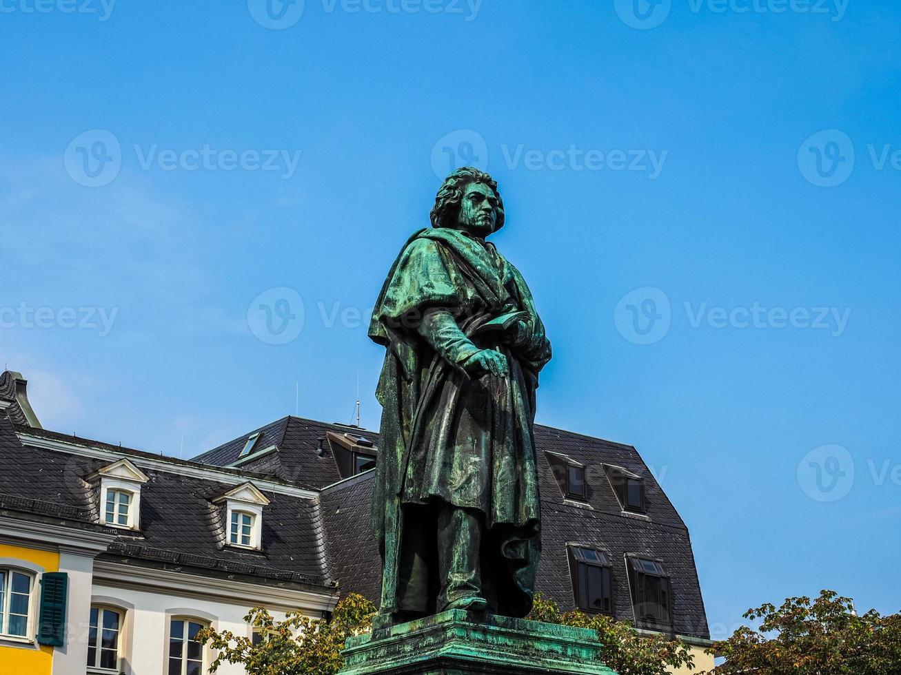 hdr beethoven denkmal 1845 in bonn foto