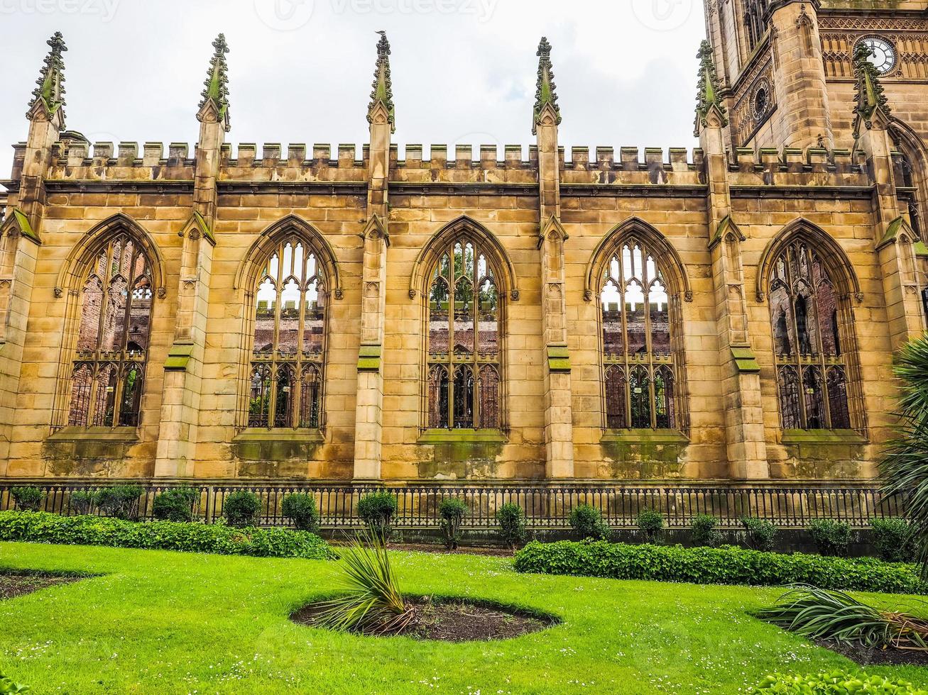 hdr st luke kerk in Liverpool foto