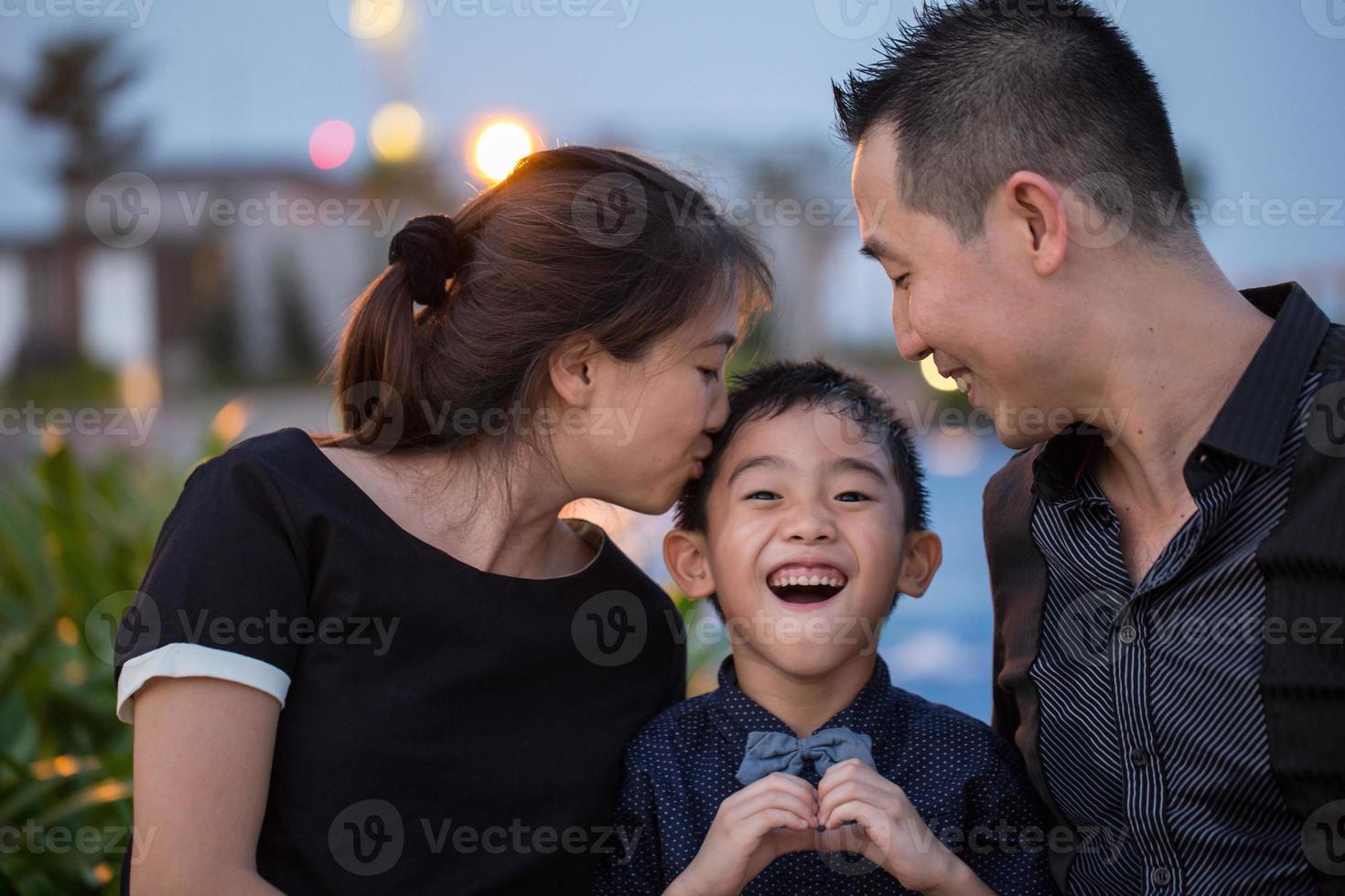 Aziatische familieportret foto