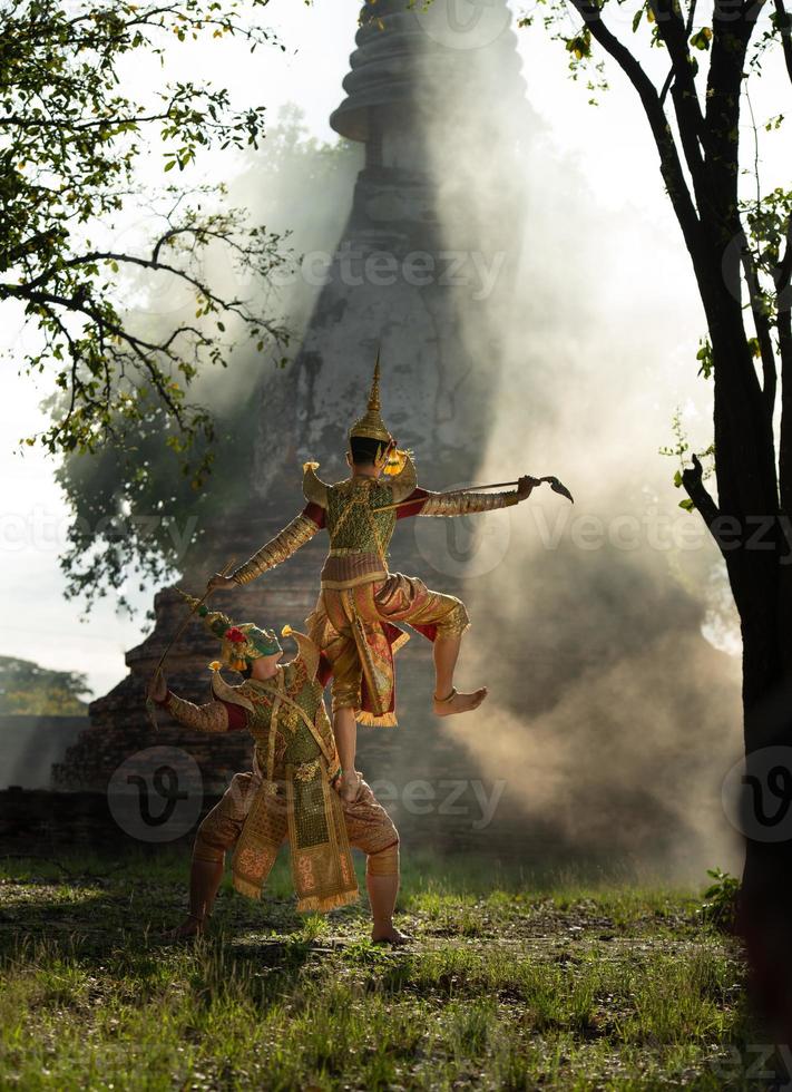 khon, is een klassieke Thaise dans in een masker. in de ramayana-literatuur, foto