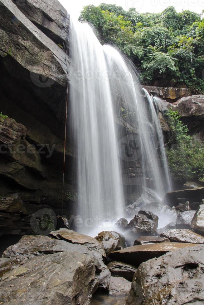 waterval in Thailand foto