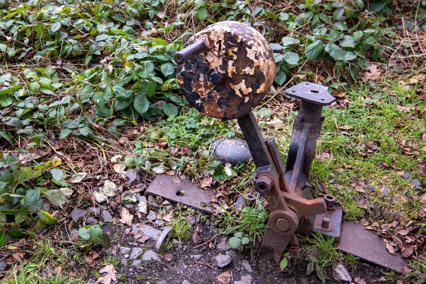 oude ongebruikte roestige schakelhendel foto