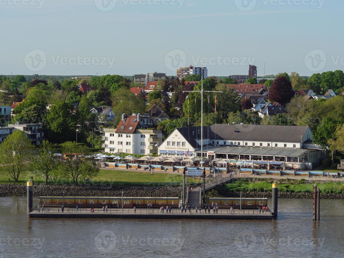 hamburg en de rivier de elbe foto