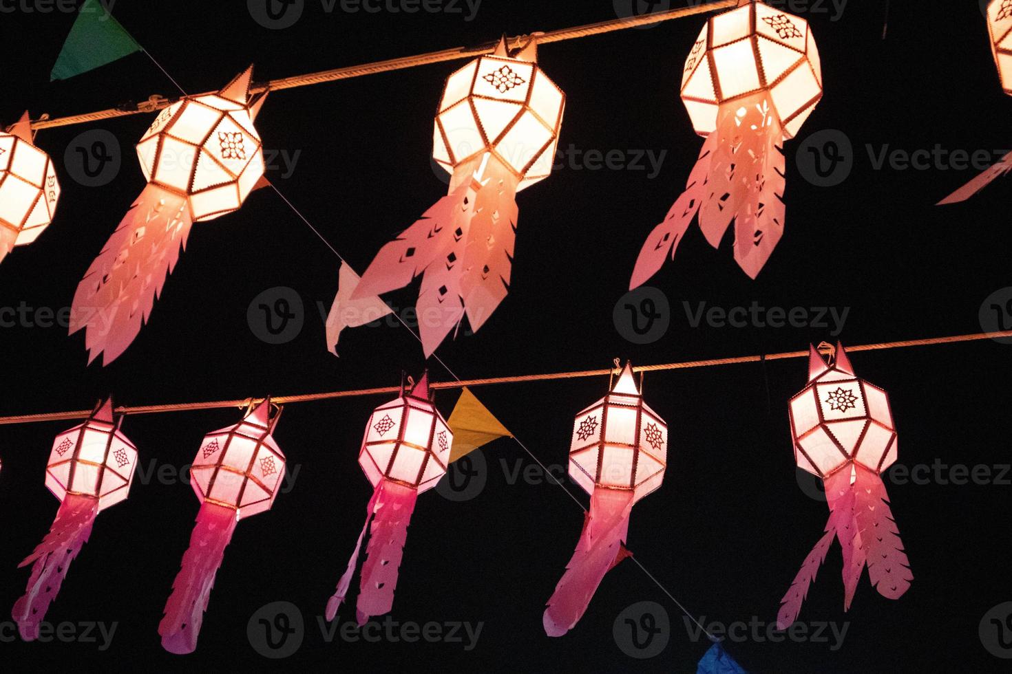 lantaarns op loy krathong festival in thailand foto