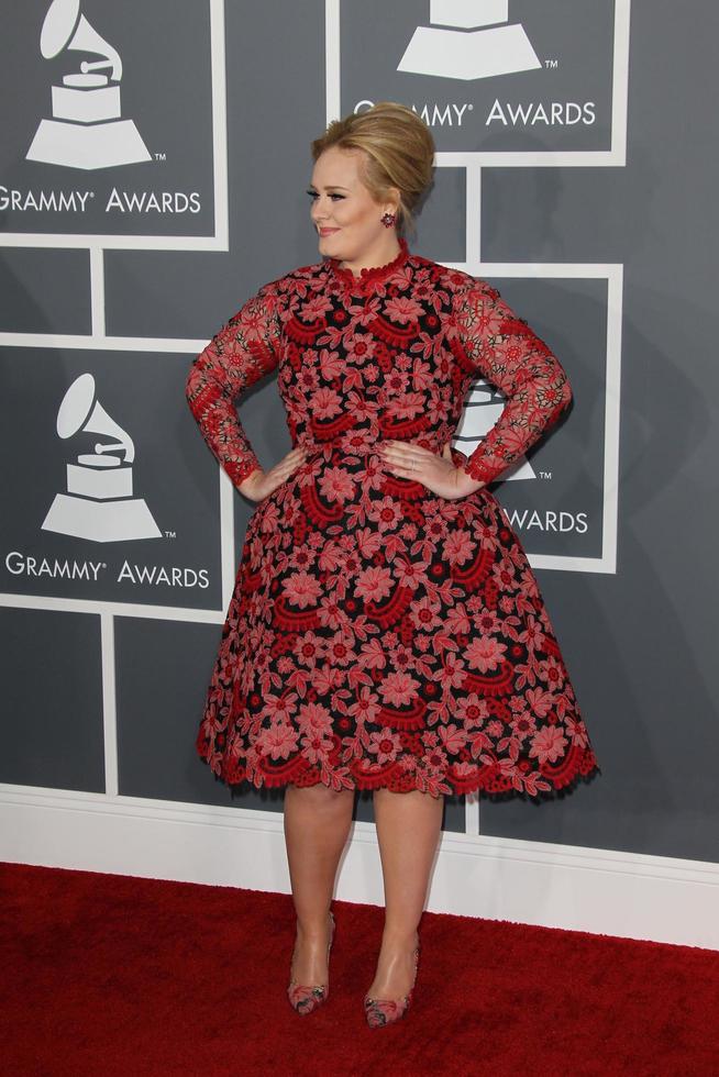 los angeles 10 februari - adele arriveert bij de 55e jaarlijkse grammy awards in het nietjescentrum op 10 februari 2013 in los angeles, ca. foto