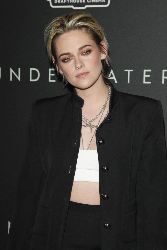 los angeles 7 januari - kristen stewart bij de onderwaterfanscreening in de alamo drafthouse-bioscoop op 7 januari 2020 in los angeles, ca foto