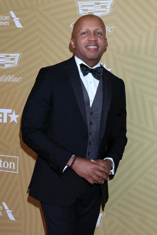 los angeles 23 februari - bryan stevenson op het amerikaanse zwarte filmfestival eert awards in het beverly hilton hotel op 23 februari 2020 in beverly hills, ca foto