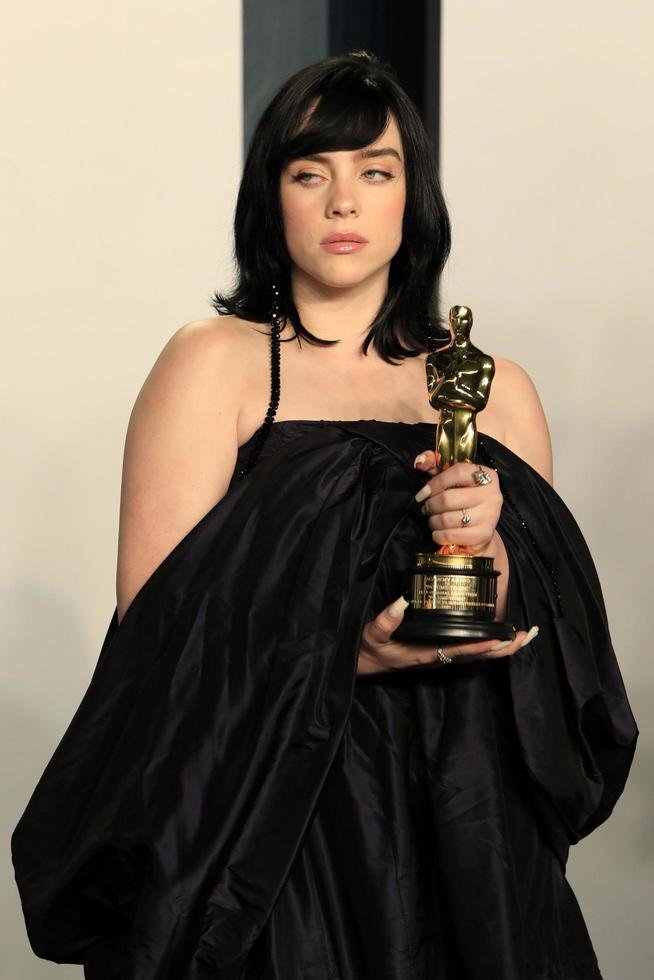 los angeles 27 mrt - billie eilish op de vanity fair oscar party in wallis anneberg centrum voor uitvoerende kunsten op 27 maart 2022 in beverly hills, ca foto