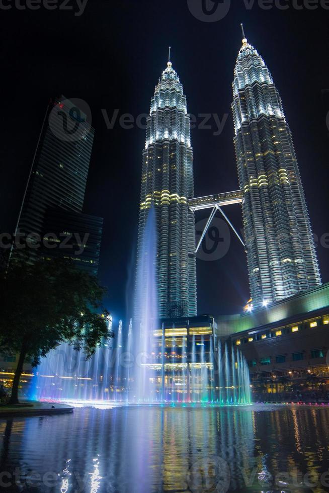 het hart van de tweelingtorens van Kuala Lumpur, de stad Petronas foto
