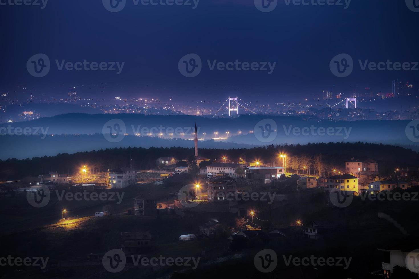 istanbul skyline 's nachts foto