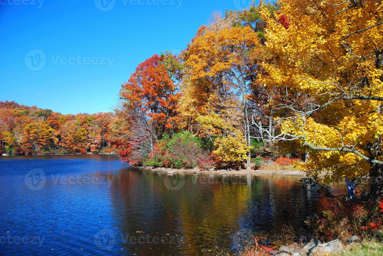 herfst berg met meer foto