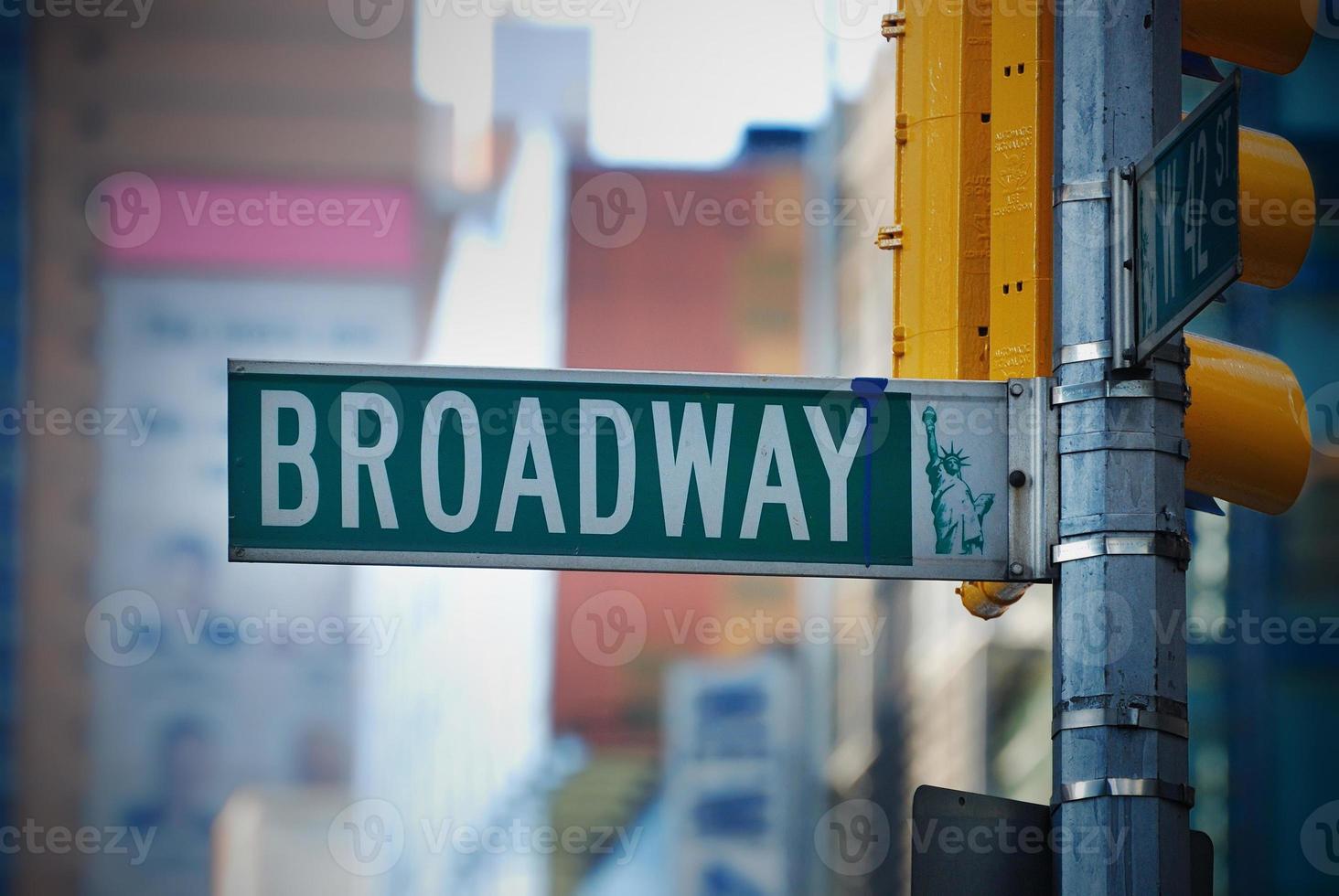 broadway verkeersbord in manhattan new york city foto