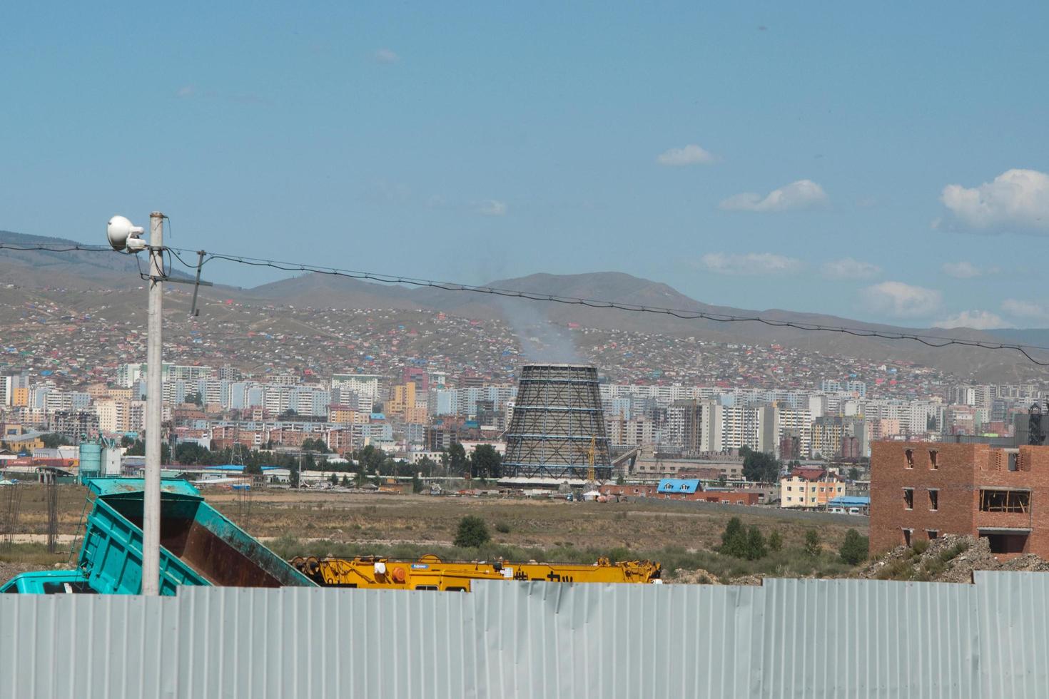 weergave van Ulan Bator, hoofdstad van Mongolië. zonnige dag foto