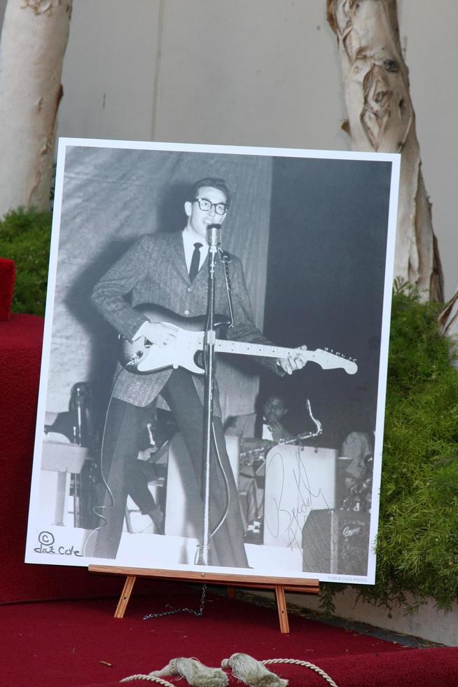 los angeles, 7 sep - buddy holly bij de buddy holly walk of fame ceremonie op de hollywood walk of fame op 7 september 2011 in los angeles, ca foto