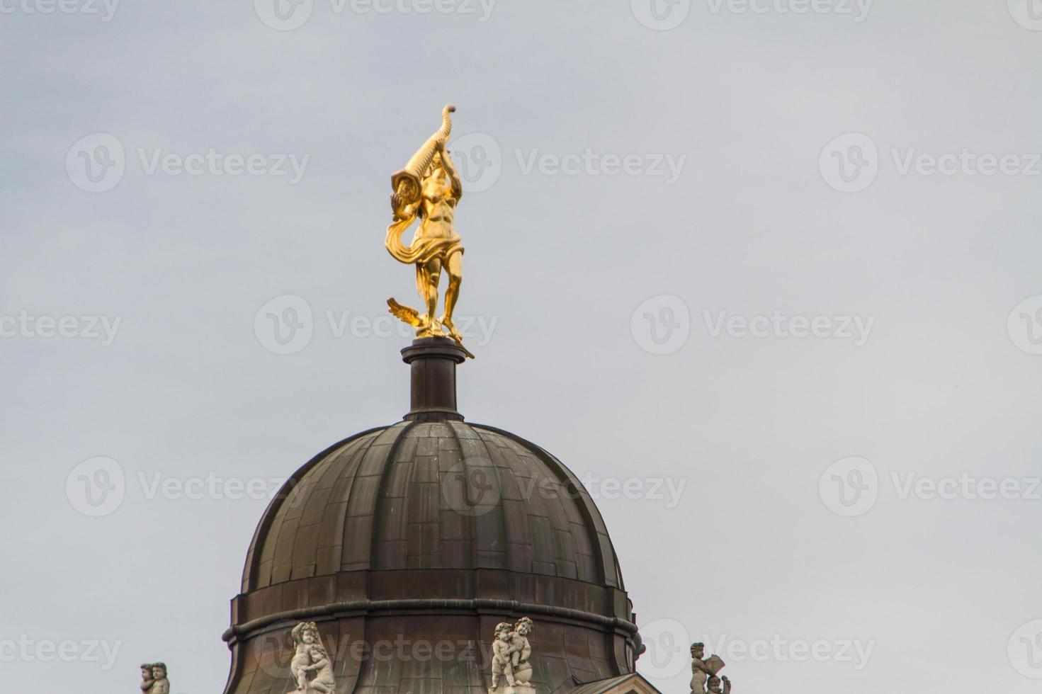 een van de universiteitsgebouwen van potsdam foto