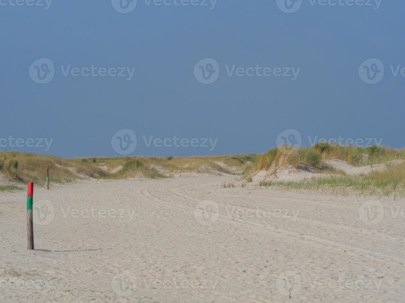 het strand van juist eiland in duitsland foto