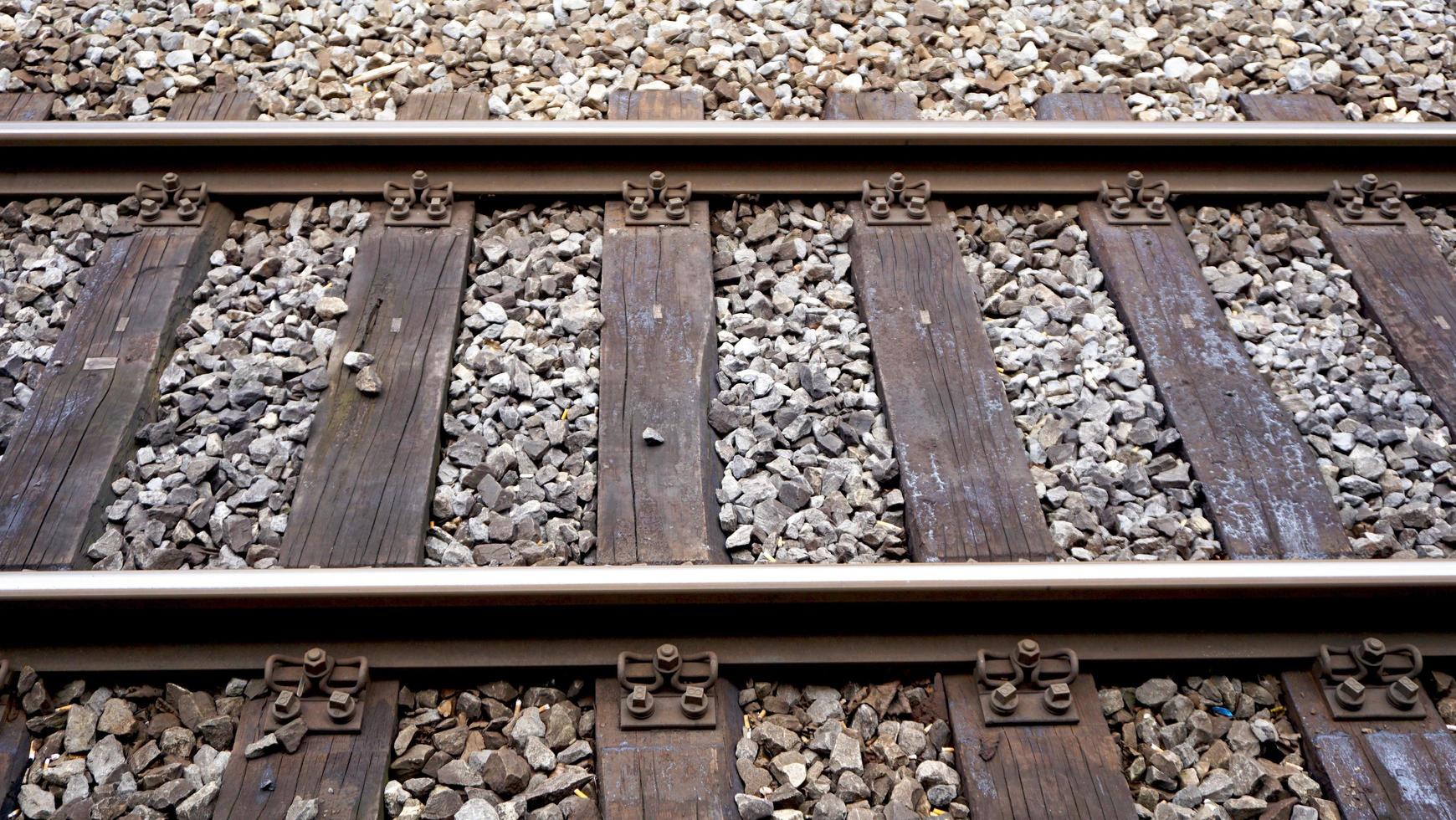 spoor van treinstation interlaken foto